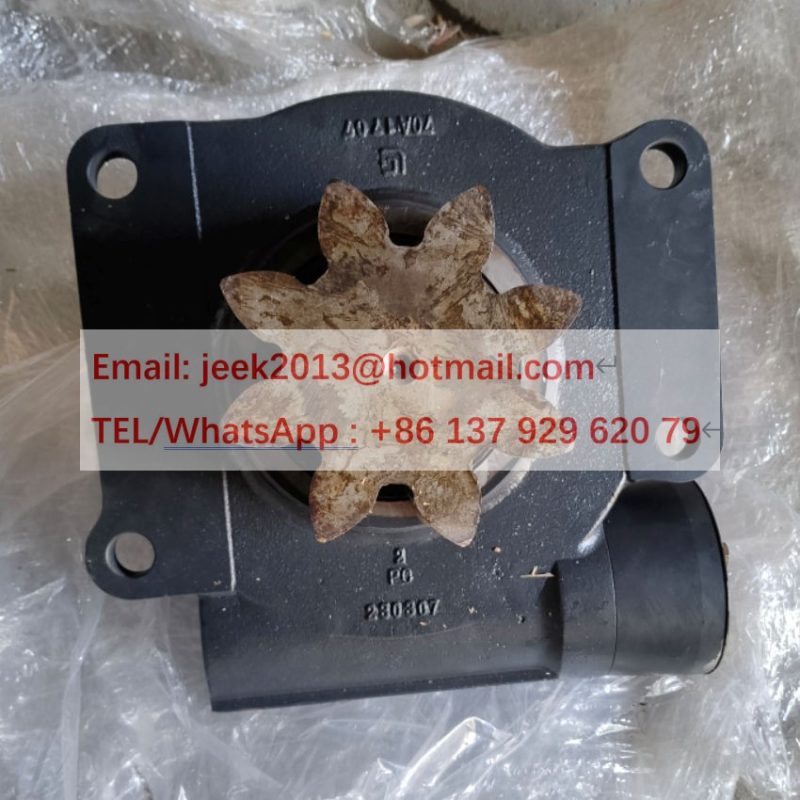 04Y0072 04E0057 WORM GEAR BOX FOR LIUGONG MOTOR GRADER